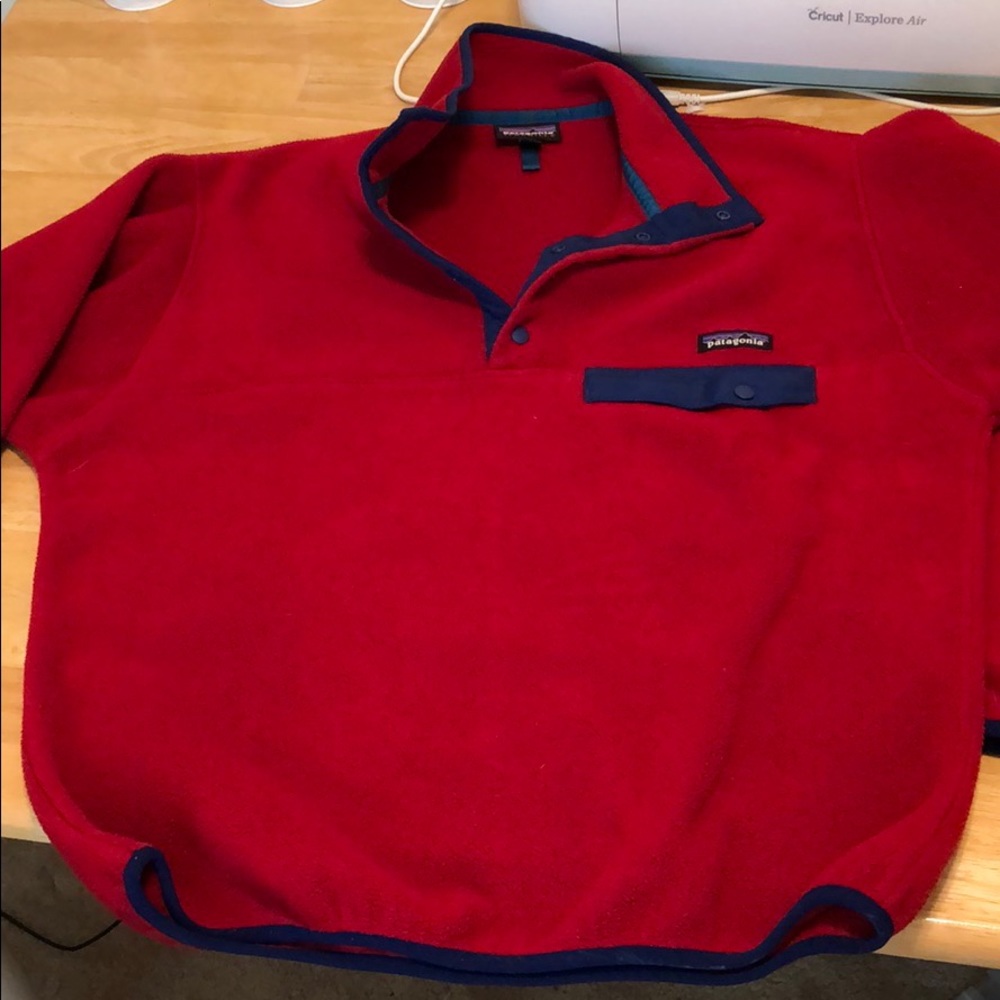 Men’s Patagonia fleece pullover